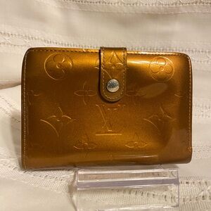 Authentic Louis Vuitton Vernis Kisslock Mono Bronze Wallet